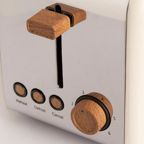 CREATE TOAST RETRO off-white toaster close-up with toasted bread and wooden lever detail